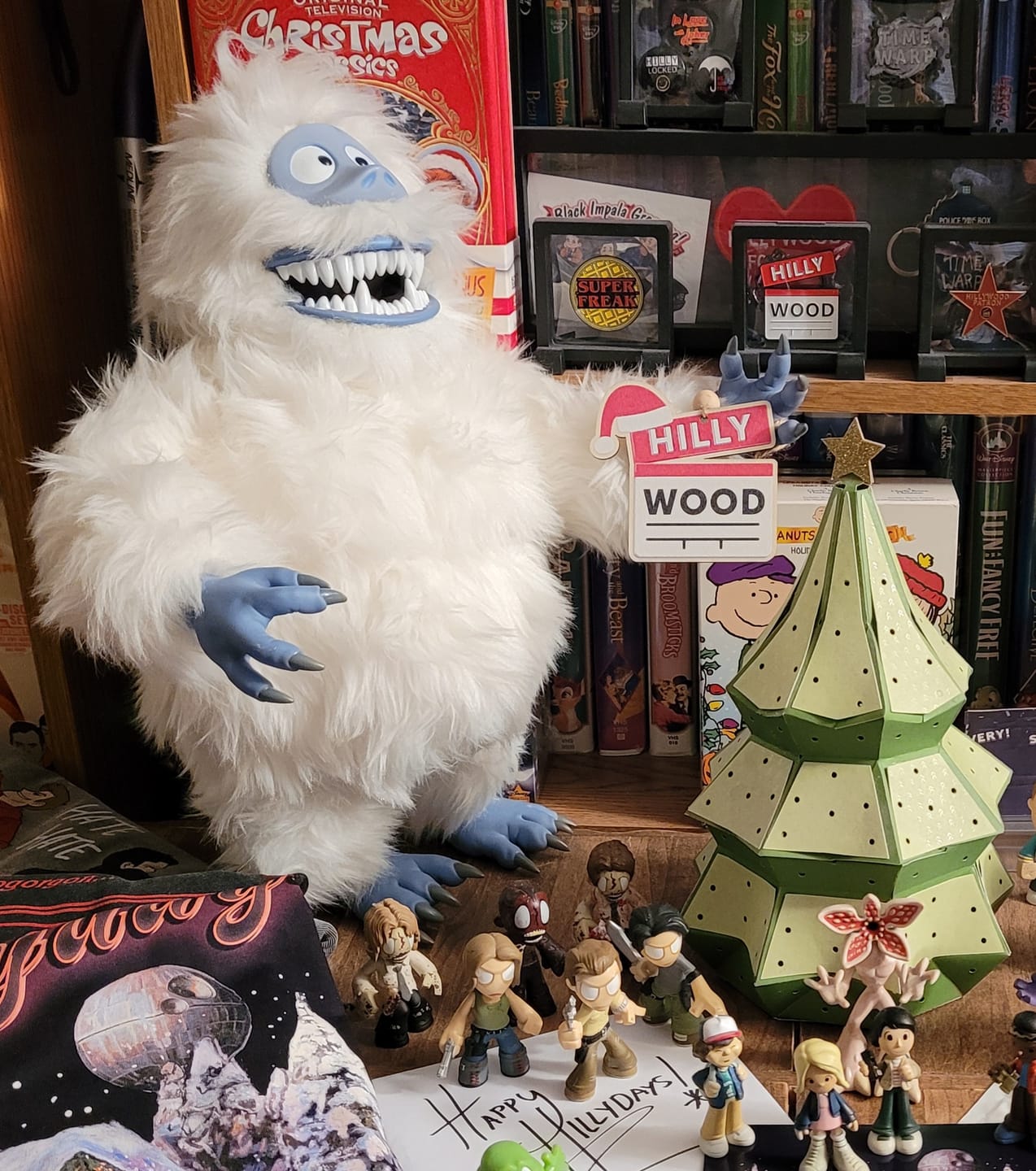 Customer photo review of Free Hillywood Ornament