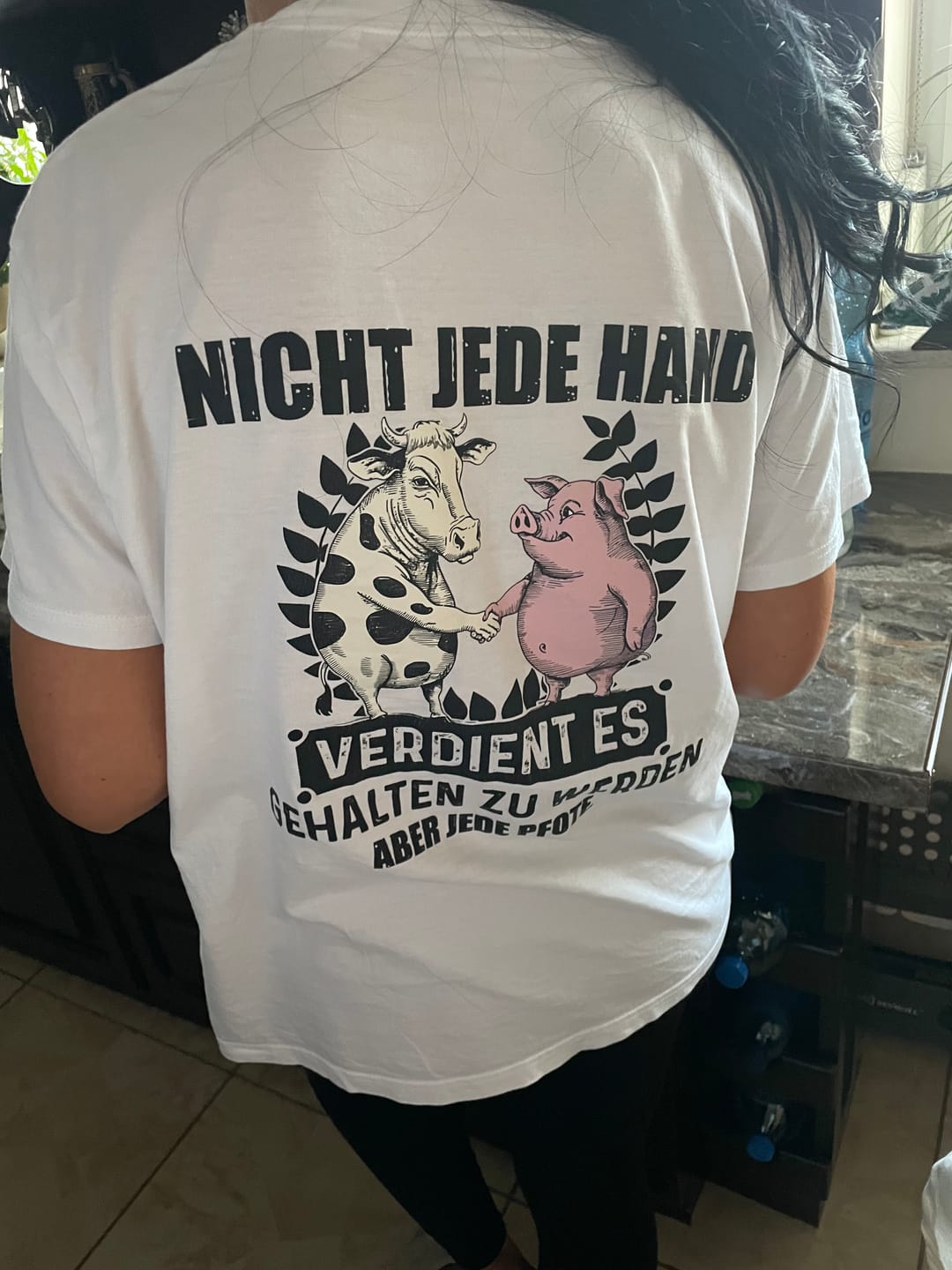 Customer photo review of Nicht jede Hand - Premium Shirt
