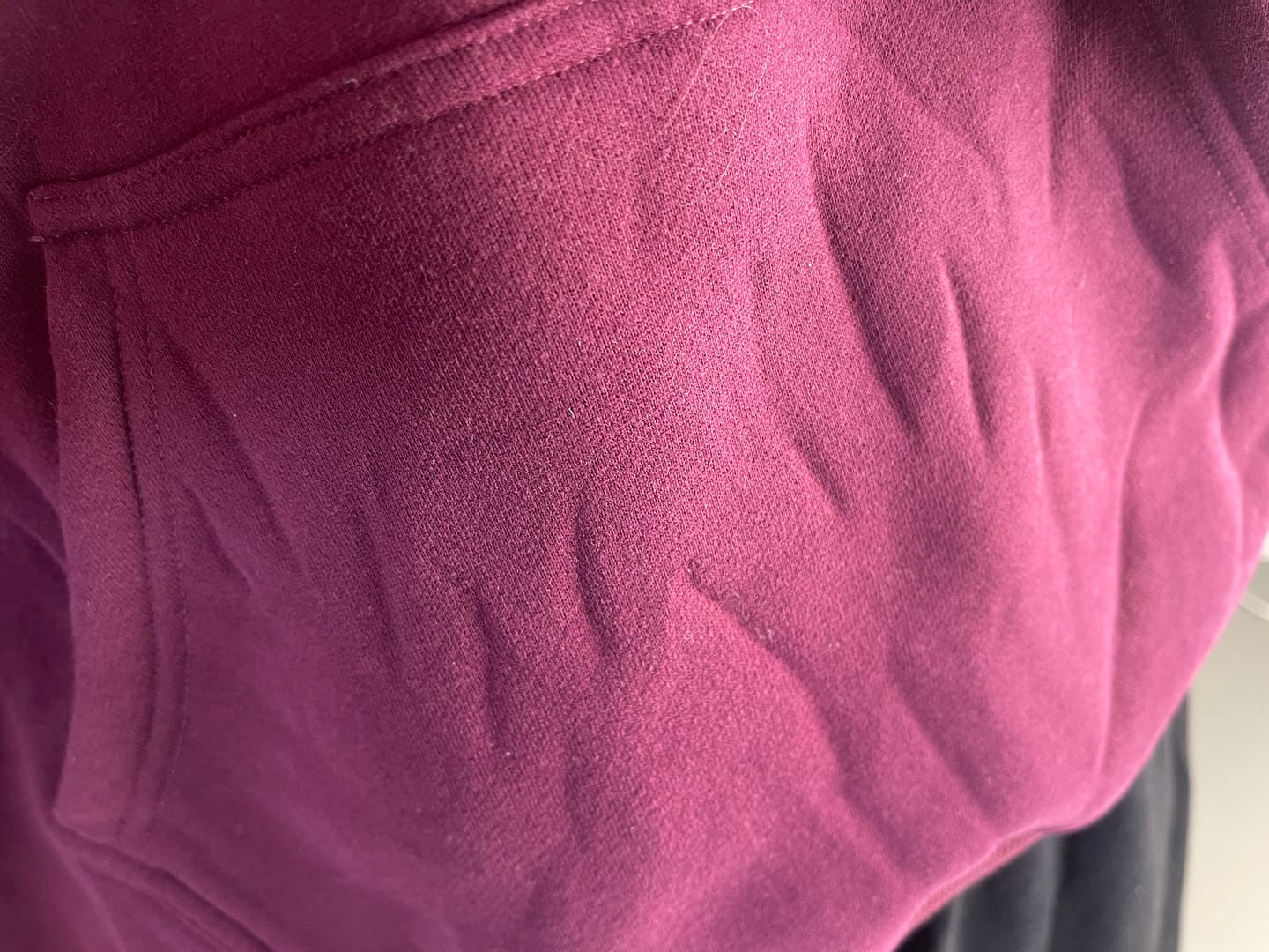 Customer photo review of GATED COMMUNITY HOODIE DARK PLUM