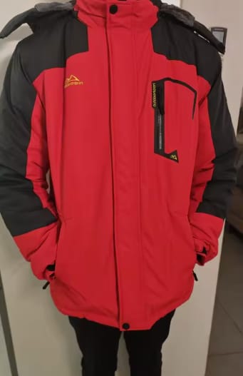 Customer photo review of Wasserdichte Winterjacke Herren – Warm & winddicht