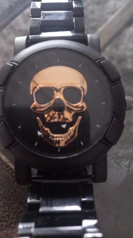 Customer photo review of MOMENTO MORI GOLD