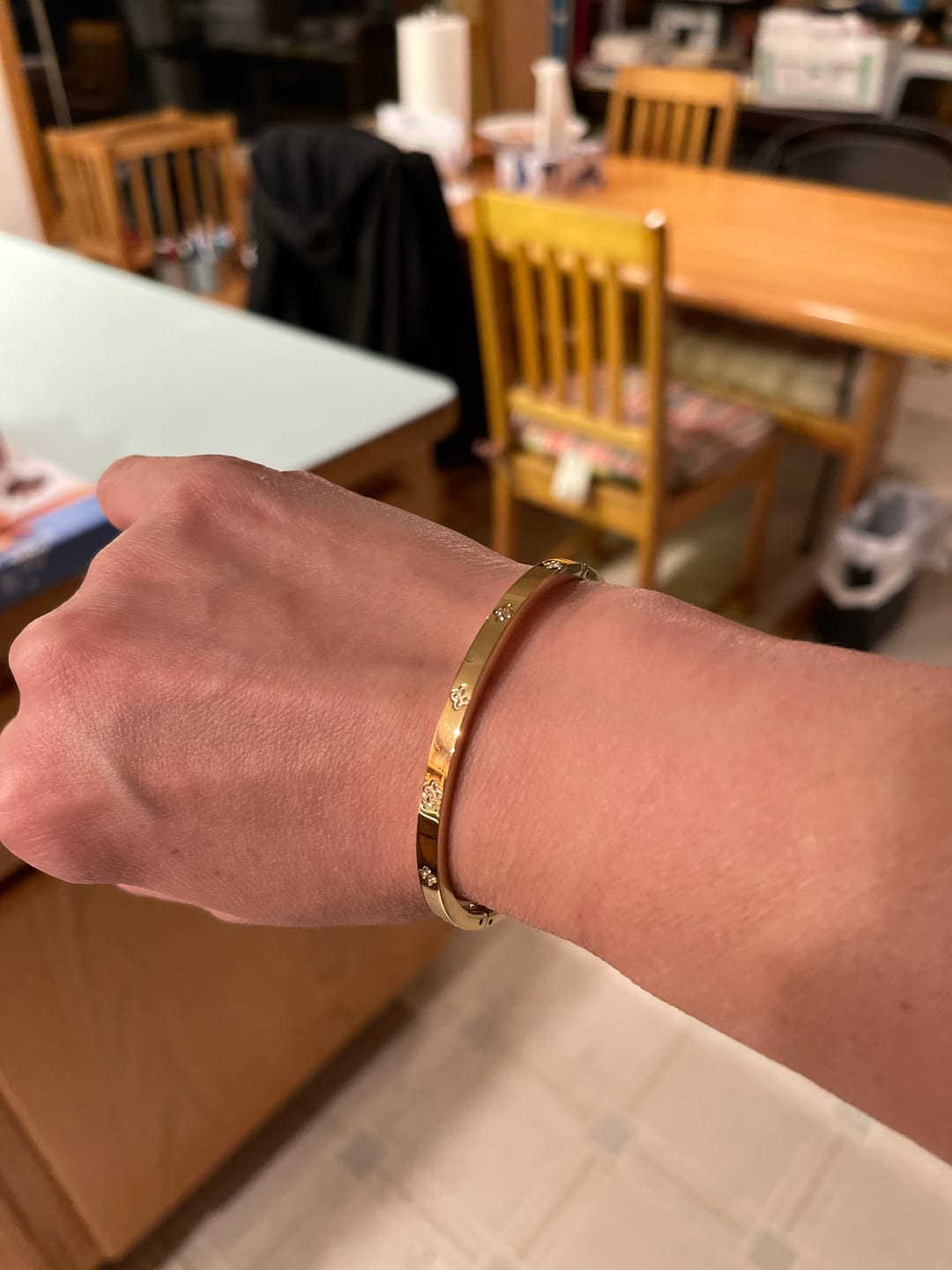Customer photo review of Clover Bangle Slim