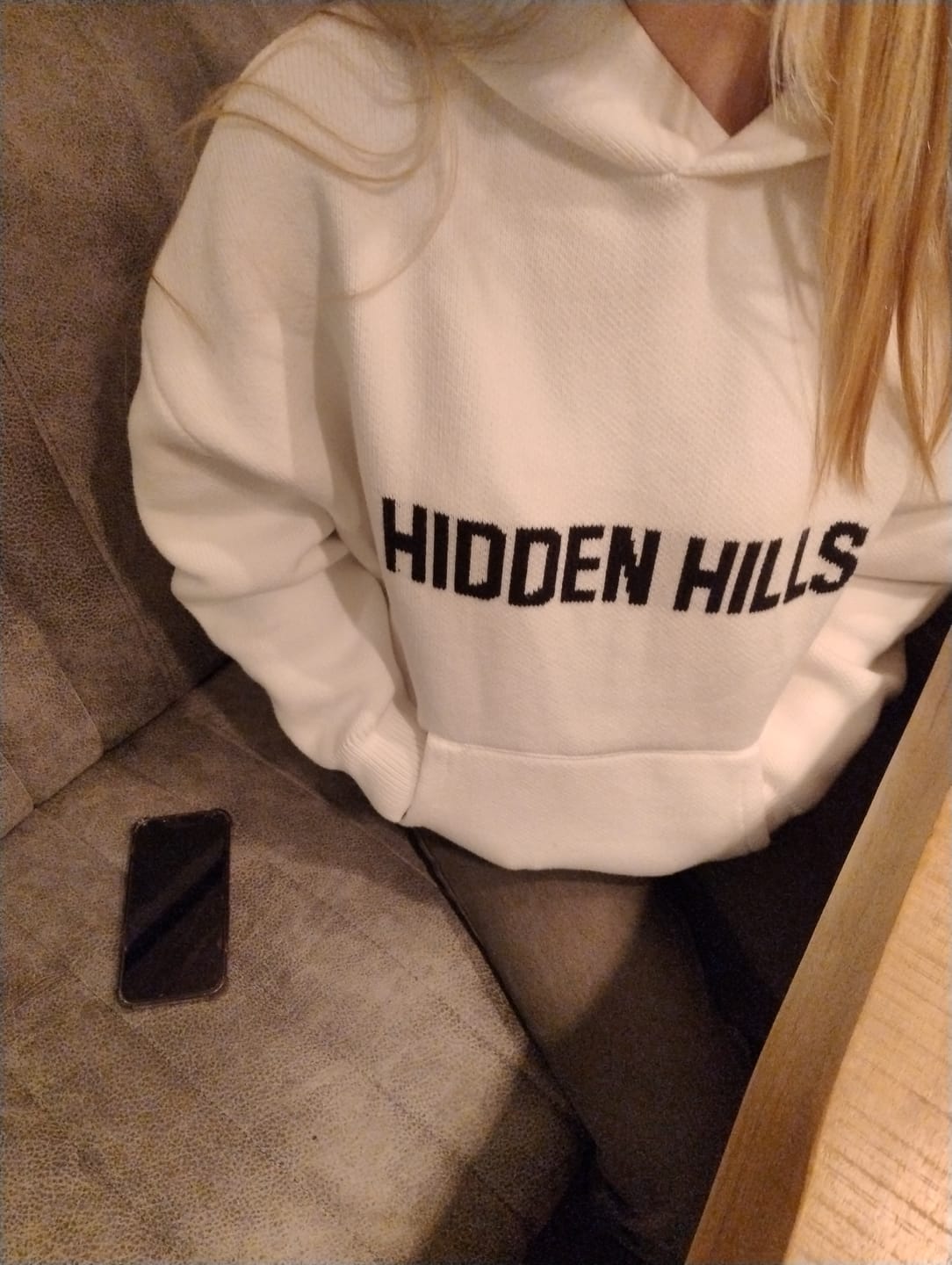 Customer photo review of GATED COMMUNITY HOODIE DARK GREY