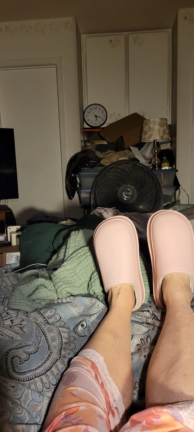 Customer photo review of Cloud Slides - Cozy Fur-Lined Clogs