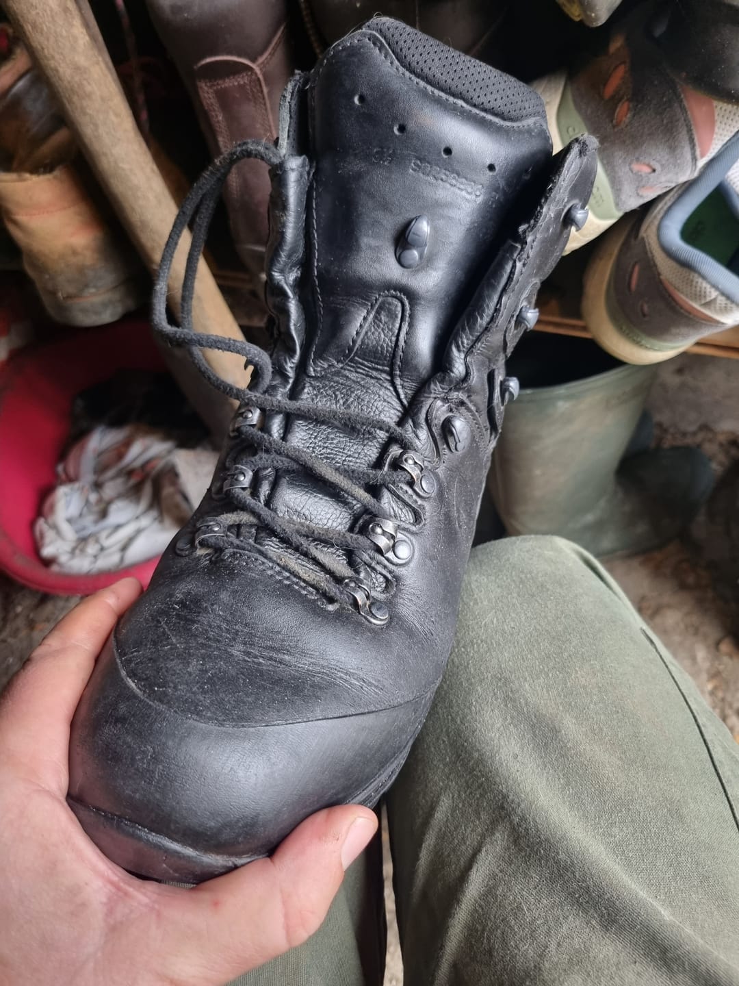 Customer photo review of Scarpone Esercito Tedesco Rigenerato Meindel U132