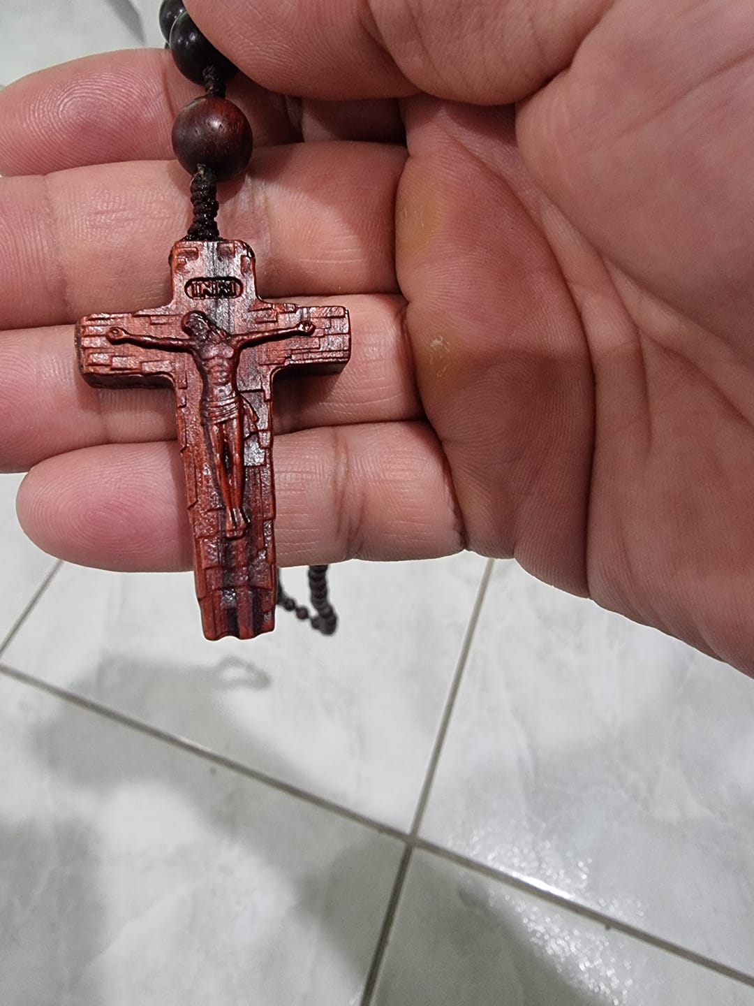 Customer photo review of Christianartworkshop Sacred Rosary Wood Gift Box