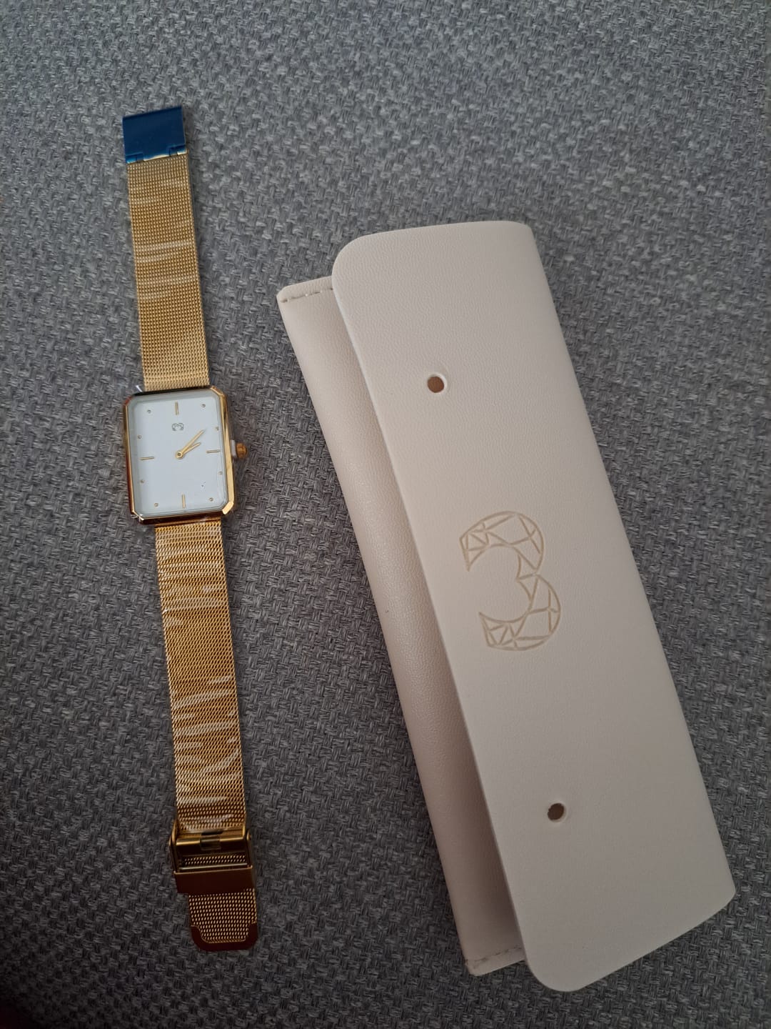 Customer photo review of Reloj Kapten ~ GoldWhite