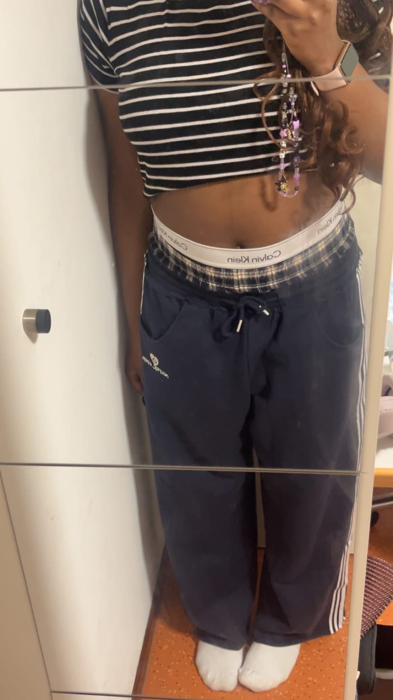 Customer photo review of Aelfric Eden Double Waist Baggy Sweatpants
