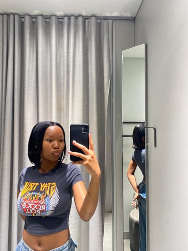 Customer photo review of KAMO - Brazilian 13x4 Lace Front Wig