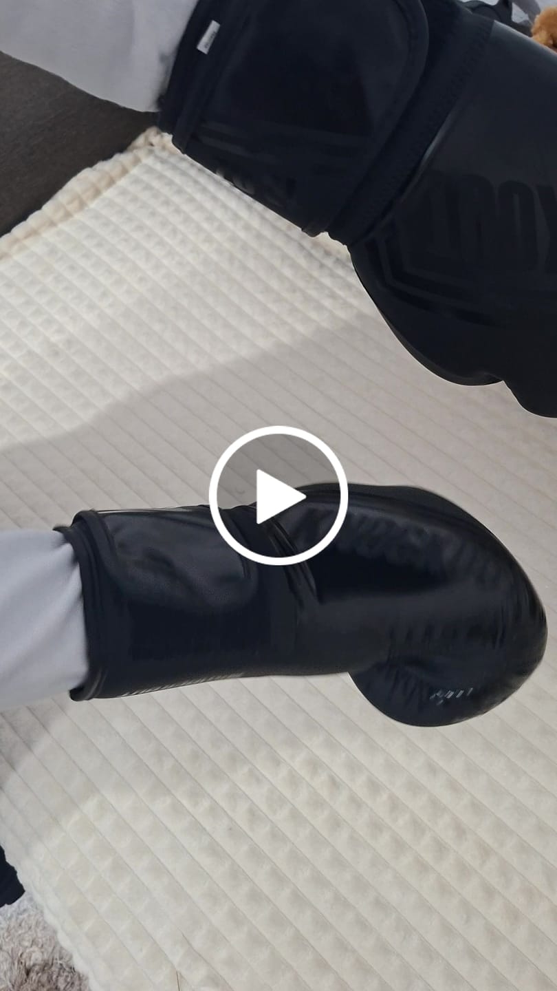 Customer video review of Manusi Box Knockout Fighter 2.0