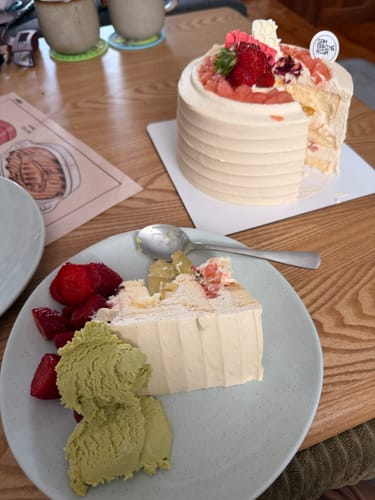 Customer photo review of [TEA LOVER] Oolong & Peach Cake