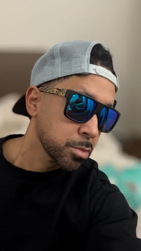 Customer photo review of Mis Raíces Blue