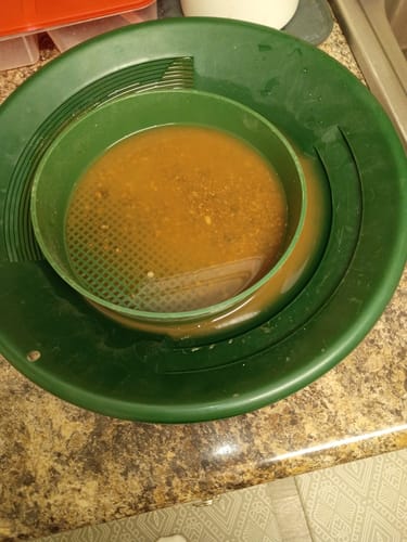 Customer photo review of Nugget Reserve 'MUSEUM SPECIMEN CHASE' - Gold Panning Paydirt Concentrate