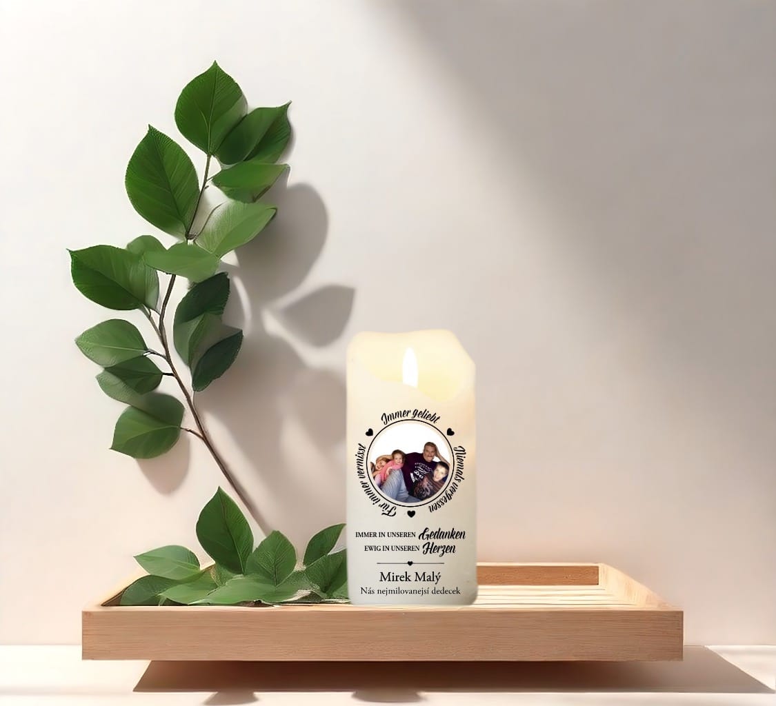Customer photo review of Immer geliebt - LED Trauerkerze mit Foto und Datum in Erinnerung an Verstorbene