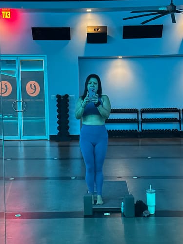 Customer photo review of The Eloise Sports Bra Leggings 2-Piece Set