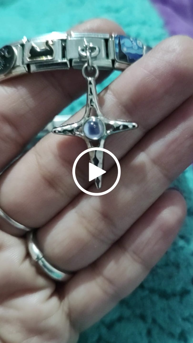 Customer video review of Charm Estrella Mística