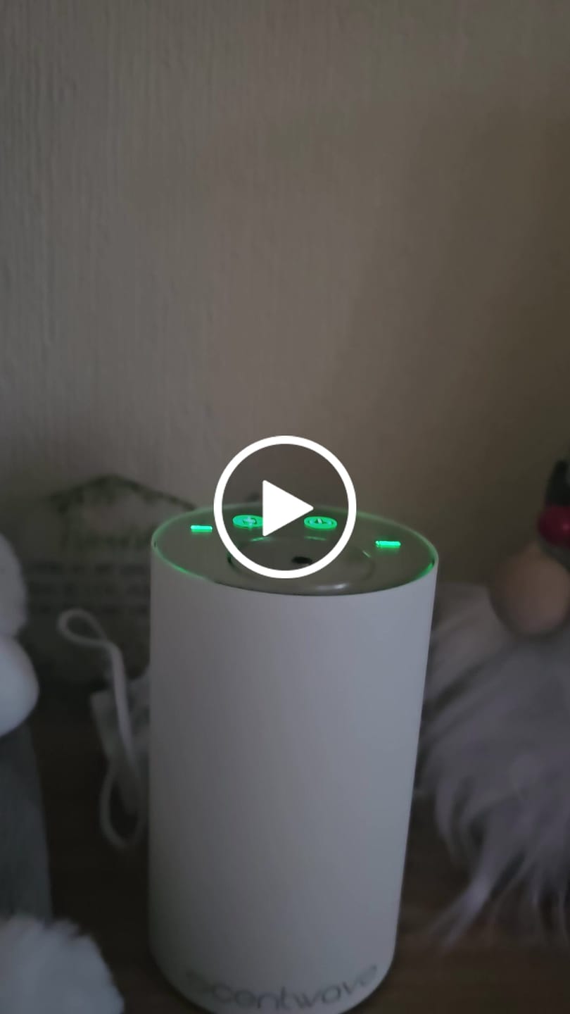 Customer video review of Scentwave™ Diffuser