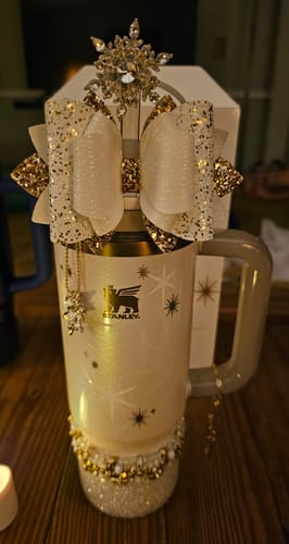 Customer photo review of Bling Vintage Snowflake Charm - Tumbler Handle Charm