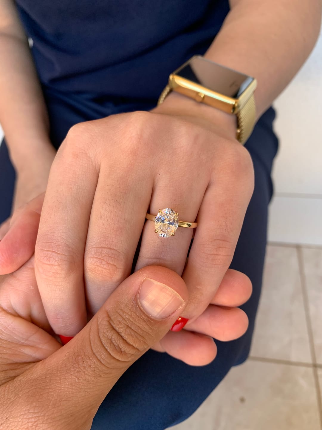Customer photo review of Anel Solitário 3ct Banhado em Ouro 18k