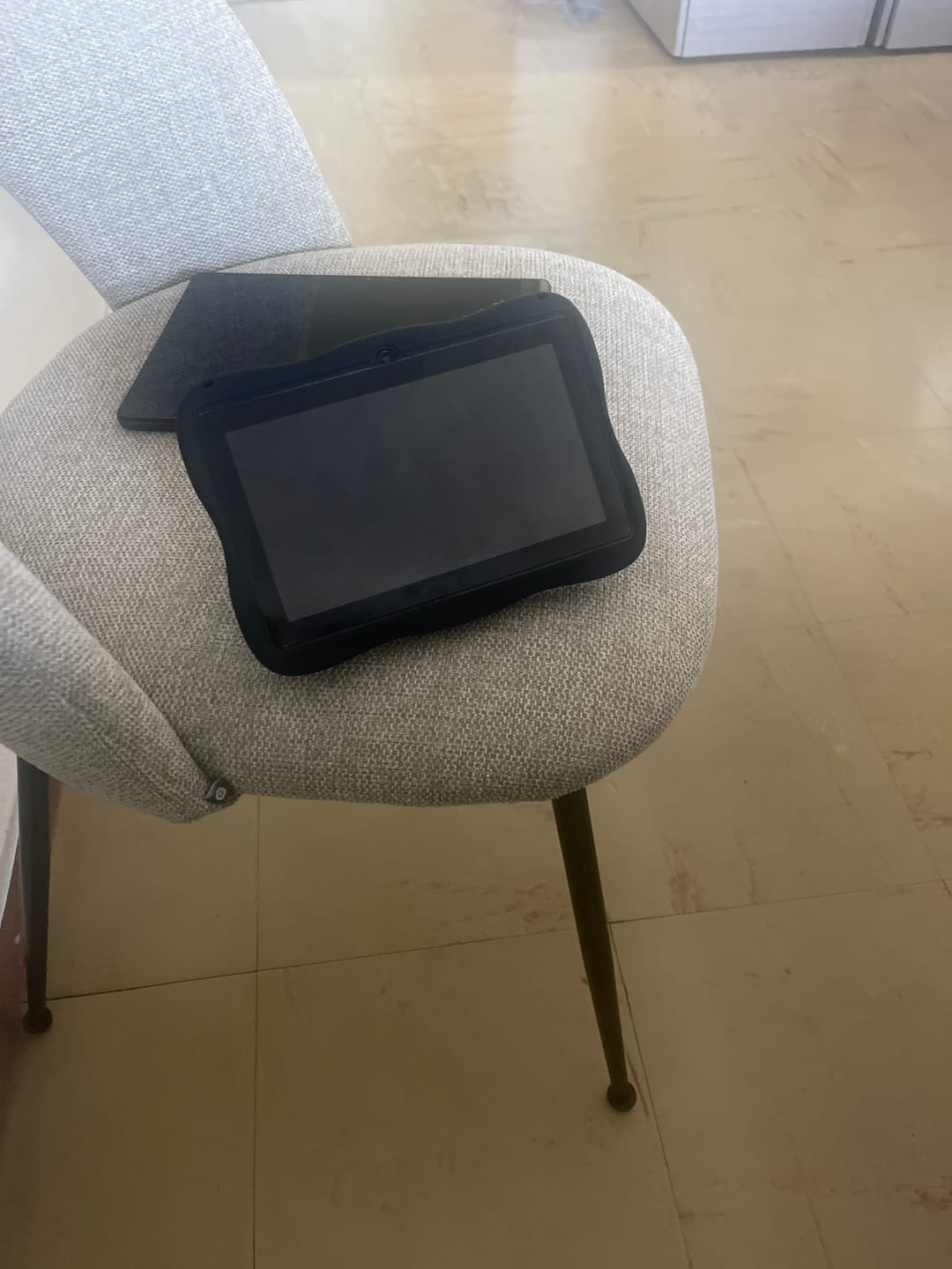 Customer photo review of Ludoti - La tablette éducative