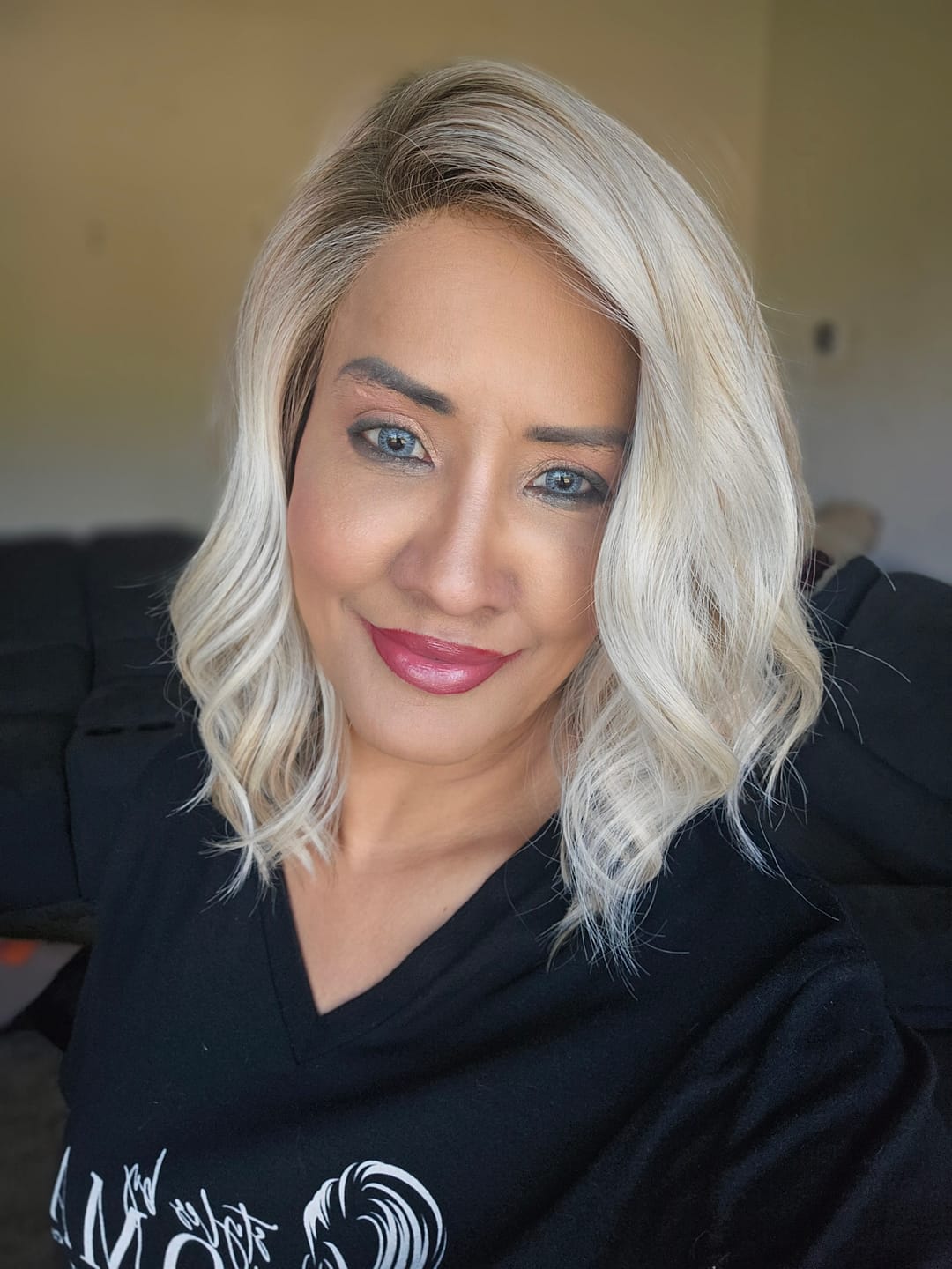 Customer photo review of SPEED DIAL - Paparazzi Blonde
