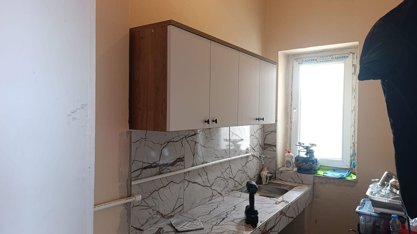 Customer photo review of Rani BA120 Gardırop Üst Modülü Çok Amaçlı Dolap Sepet Ceviz - Beyaz