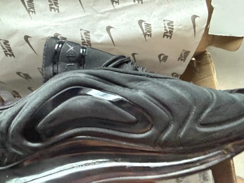 Customer photo review of Air Max 720