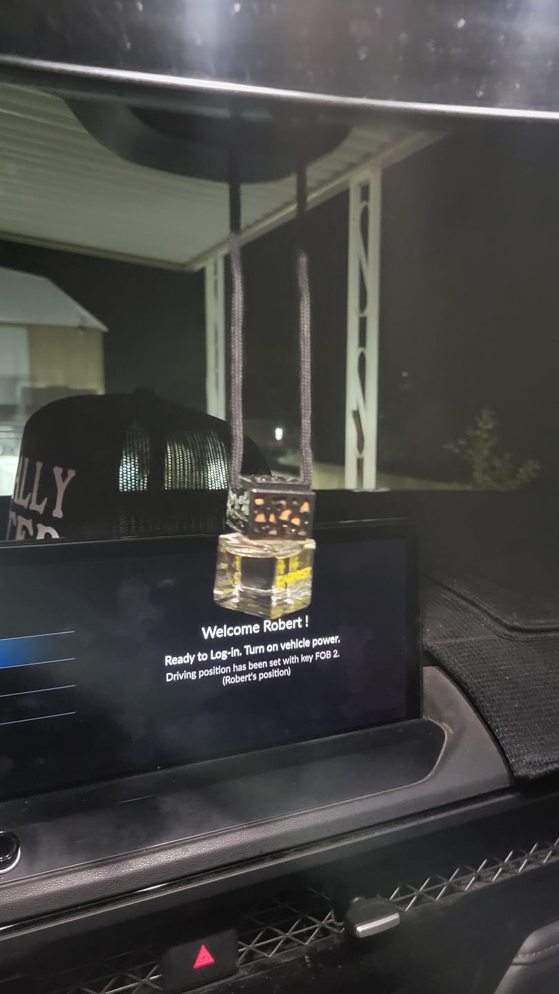 Customer photo review of Savage Cologne - Premium Car Diffusers