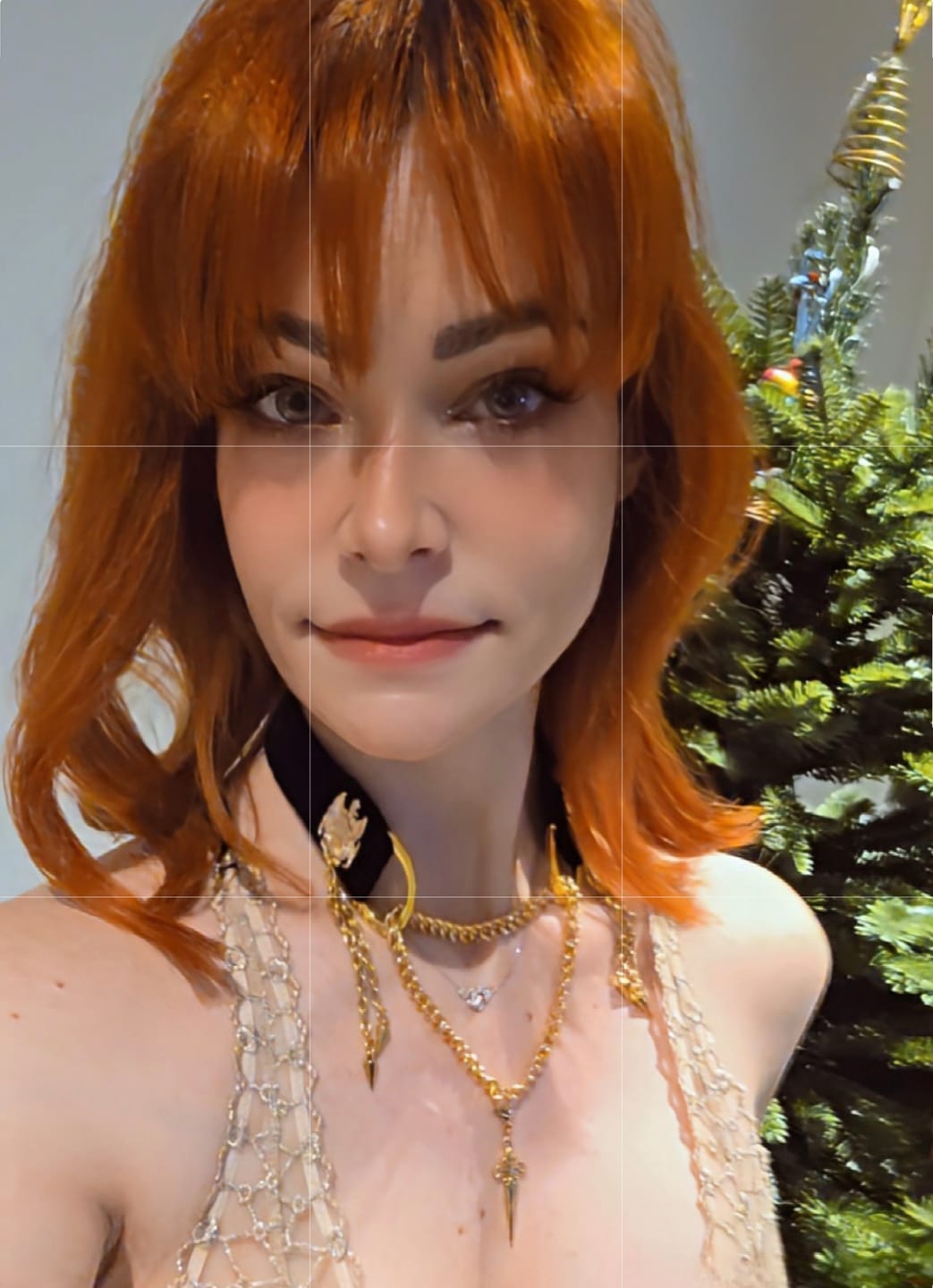 Customer photo review of King's Eternal Blade Velvet Choker