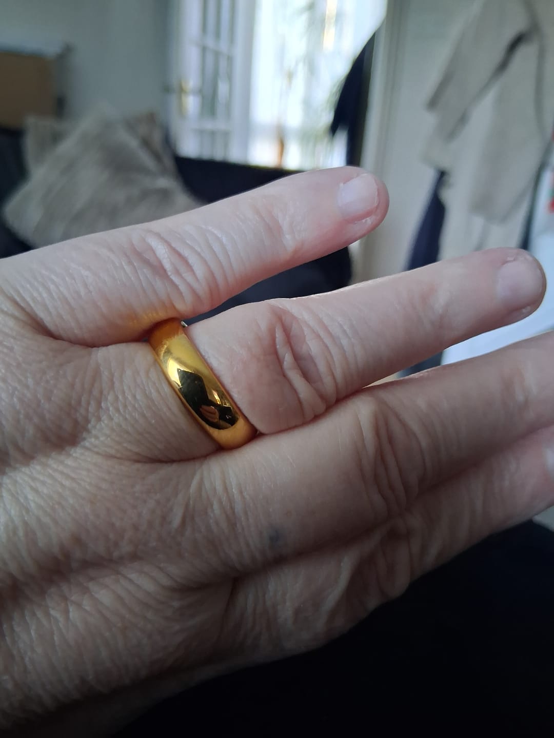 Customer photo review of Gold Wonder Ring Set