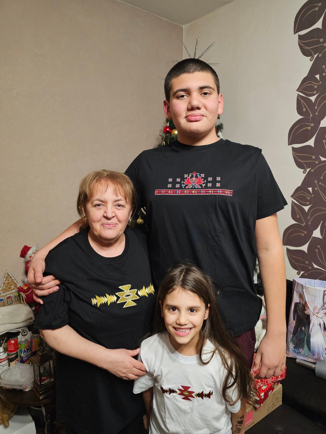 Customer photo review of Тениска "Аз съм"
