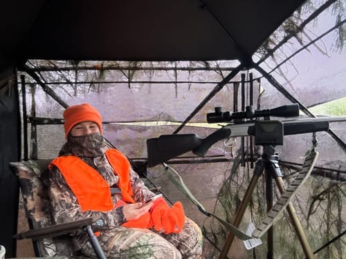 Customer photo review of VisMax See Through Blind | 270° Pop Up 3-4 Man Deer Blind | Portable Ground Blind Hunting for Sale with Hunters Comfort Design
