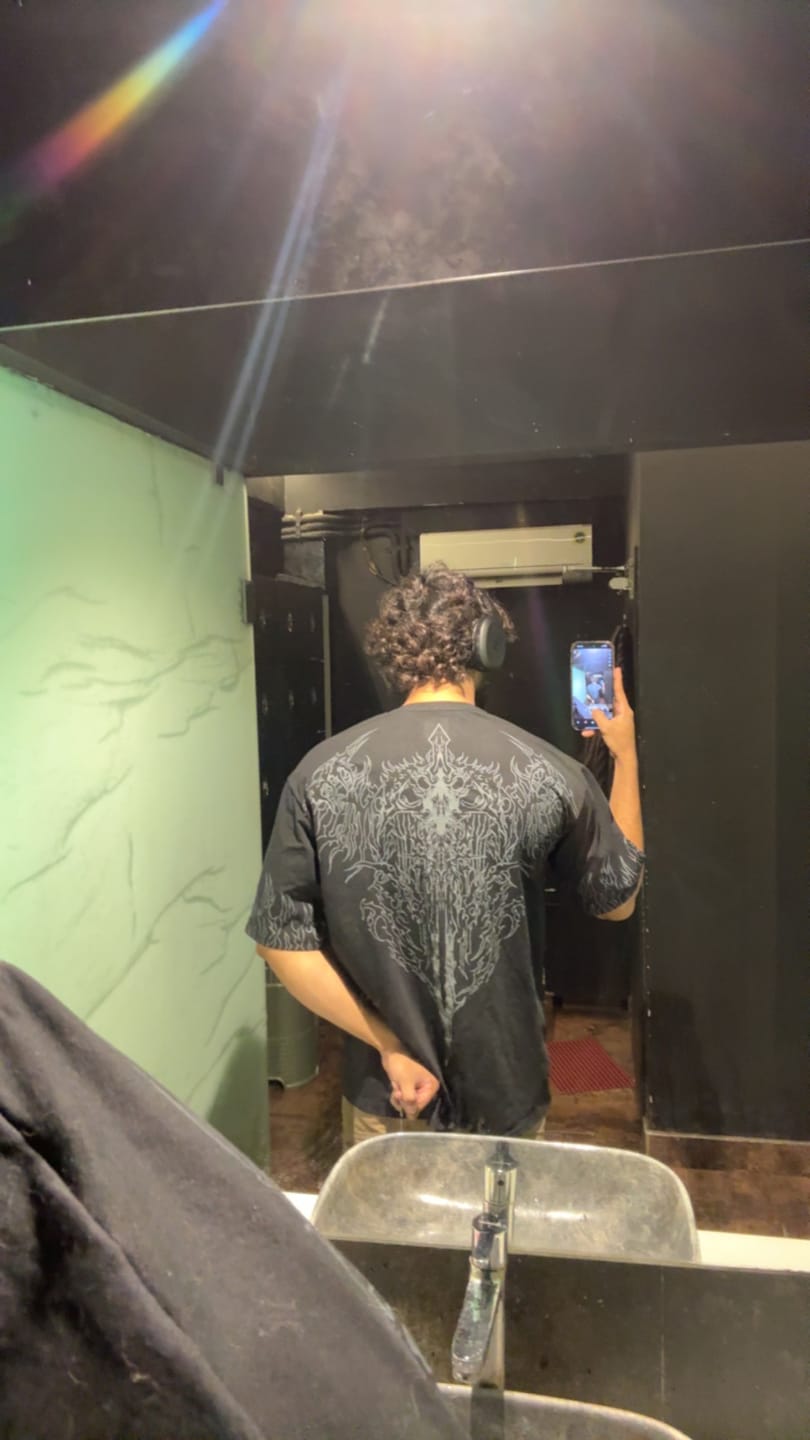 Customer photo review of SOULFLAME OVERSIZED T-SHIRT [GHOST]