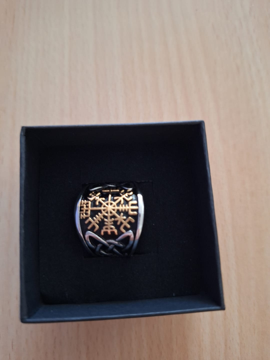 Customer photo review of Vegvísir Ring