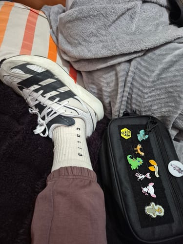 Customer photo review of Performance Socks V3 - Ivory