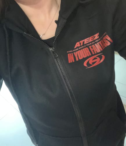 Customer photo review of KPOP Album In Your Fantasy Printed Loose Zipper Hoodie