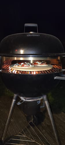 Customer photo review of XMAS DEAL – Smokin´ Pizzaring Set für Kugelgrill