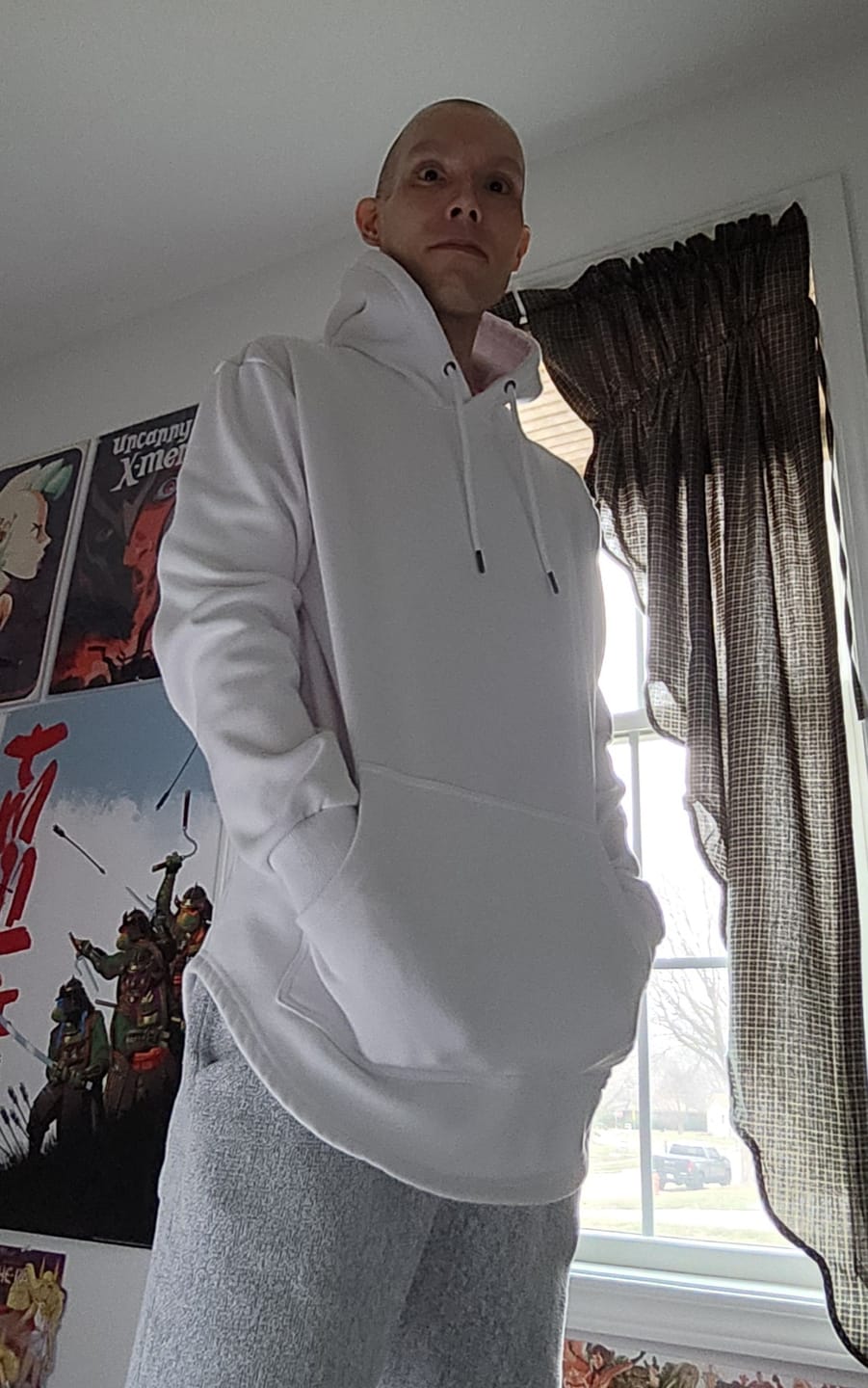 Customer photo review of 021 ESSENTIAL DROP-CUT HOODIE