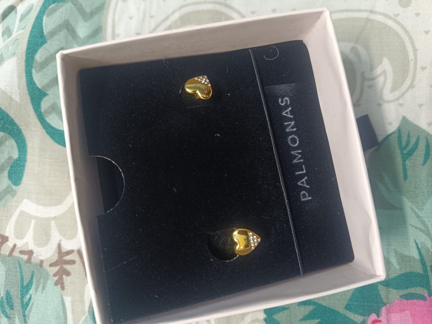 Customer photo review of Stone-studded Heart Earrings