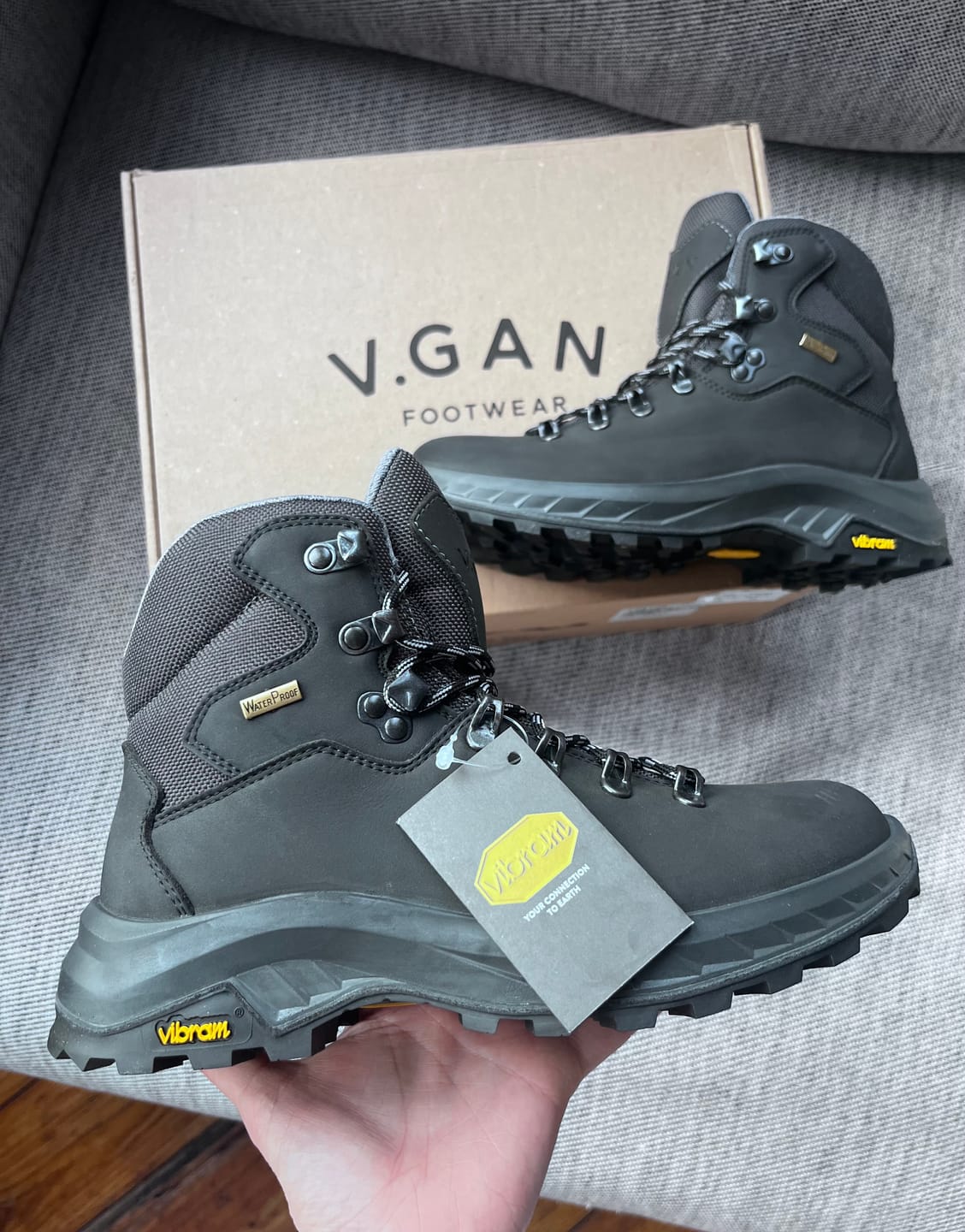 Customer photo review of Arti Hiker Boots