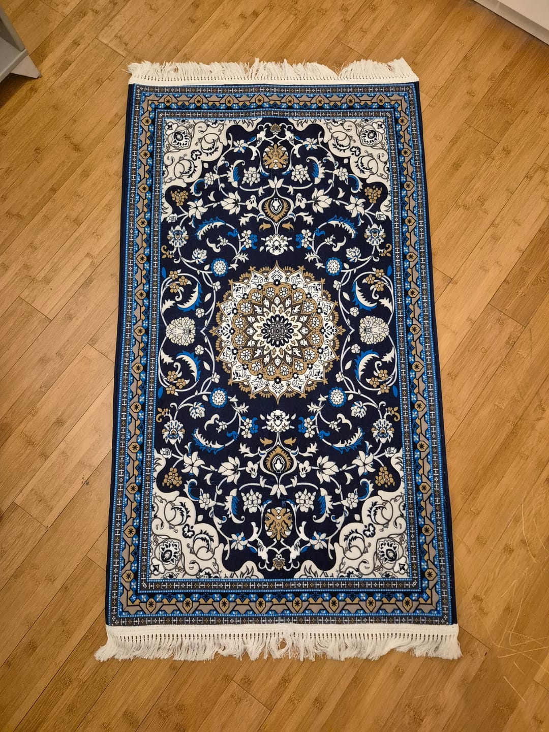 Customer photo review of Raza-e-Ilahi Padded Prayer Mat
