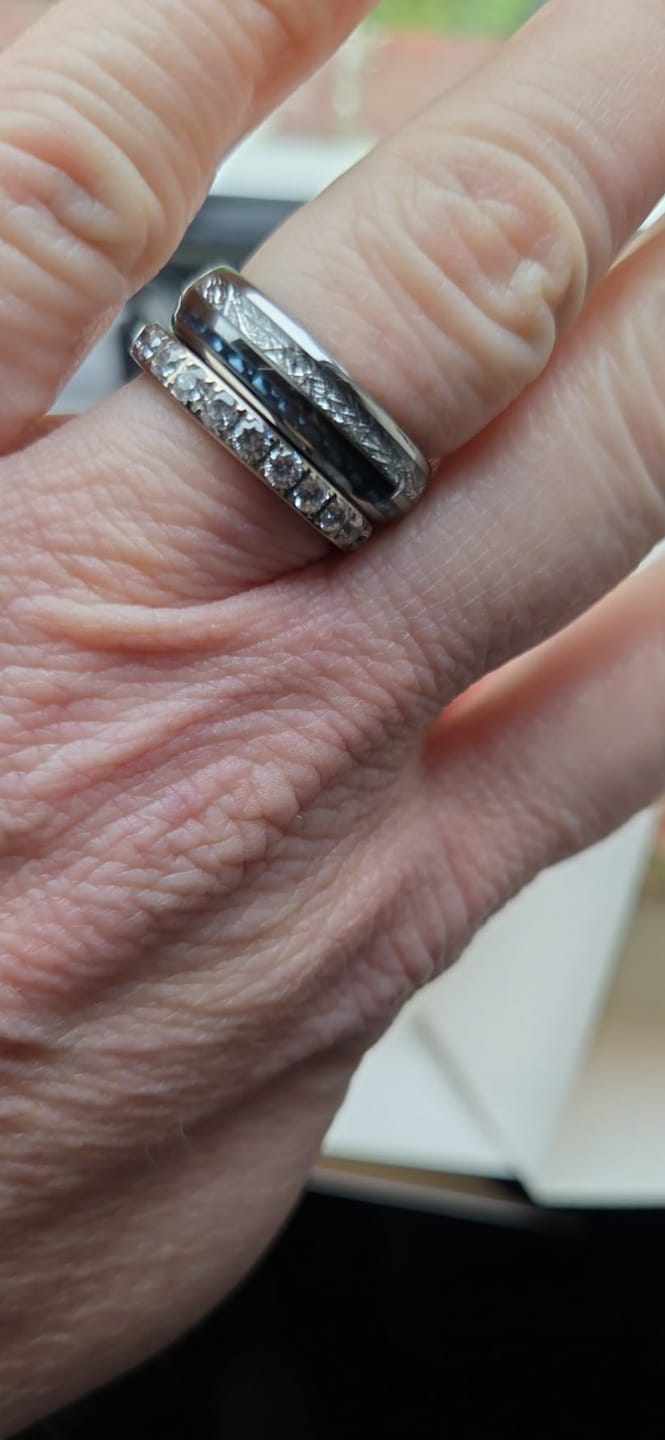 Customer photo review of The Steely Blue 6mm Wonder Ring