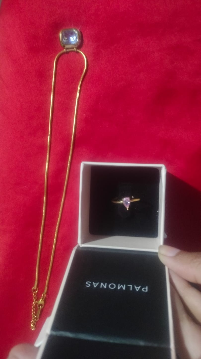 Customer photo review of Droplet Blush Ring