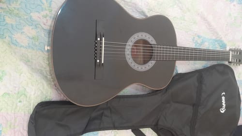 Customer photo review of Kit Violão Com Afinador E Capa Queens Para Destros Em Verniz