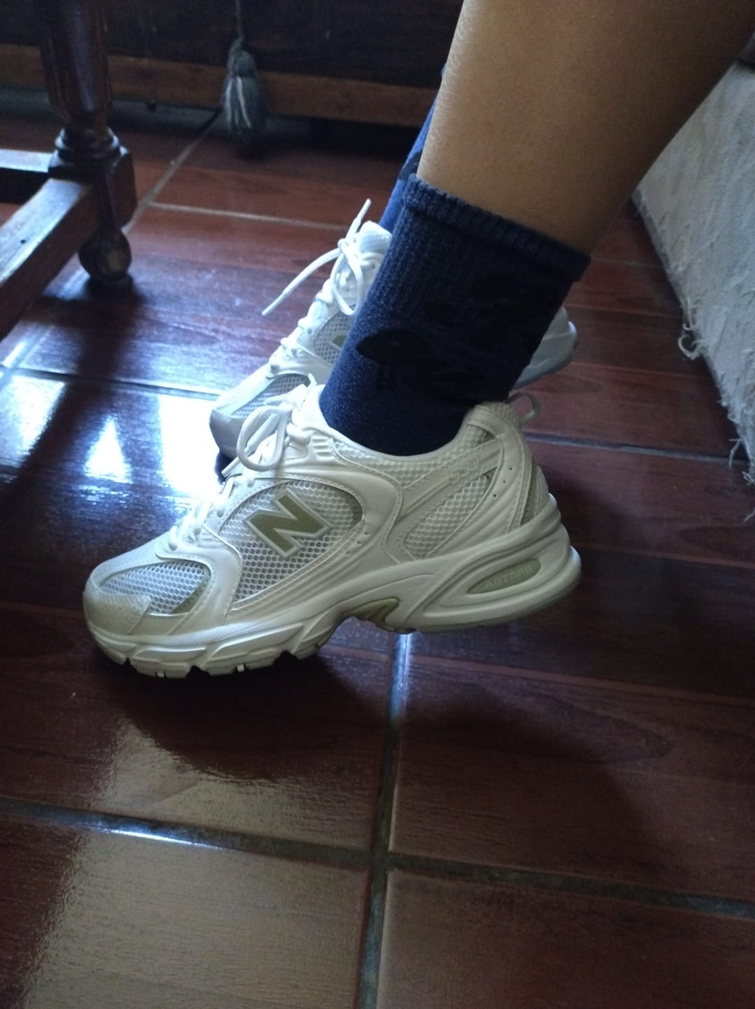 Customer photo review of Zapatilla New Balance 530 Mujer Blanco Verde