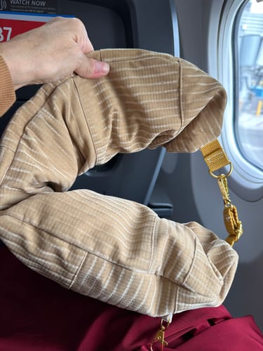 Customer photo review of Stuff-it Travel Pillow Pattern