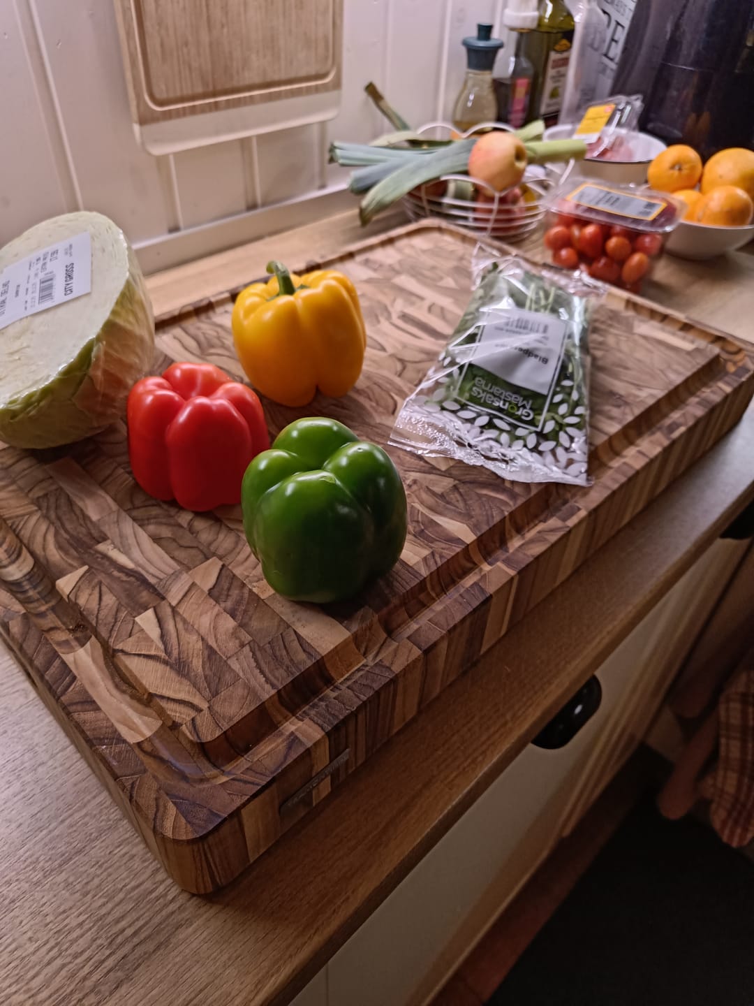 Customer photo review of Tramontina Butcher Block Skärbräda 60x40 cm ändträ teak
