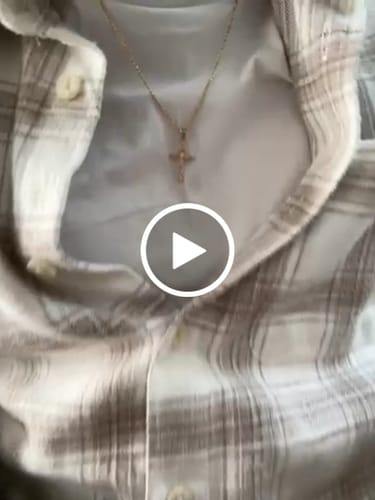 Customer video review of 14 k Cross Pendant W/ Hollow Rope Chain (20” Inches) 🤩 JTJ™