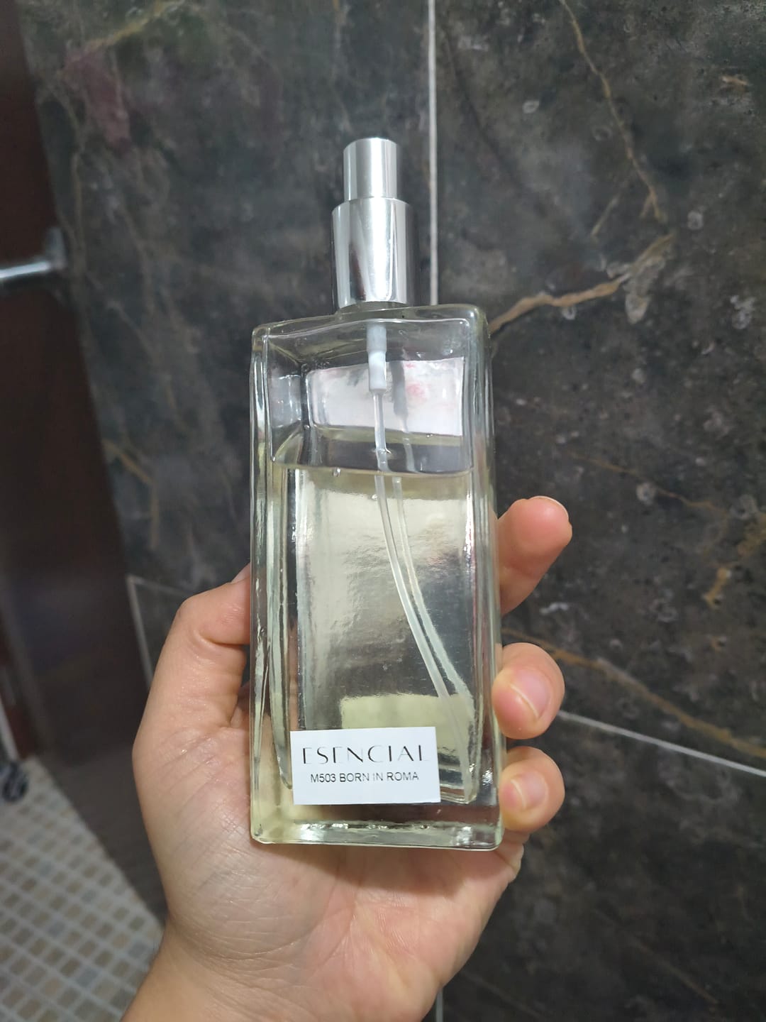 Customer photo review of M503 Inspirado en: Valentino Donna Born In Roma - Valentino