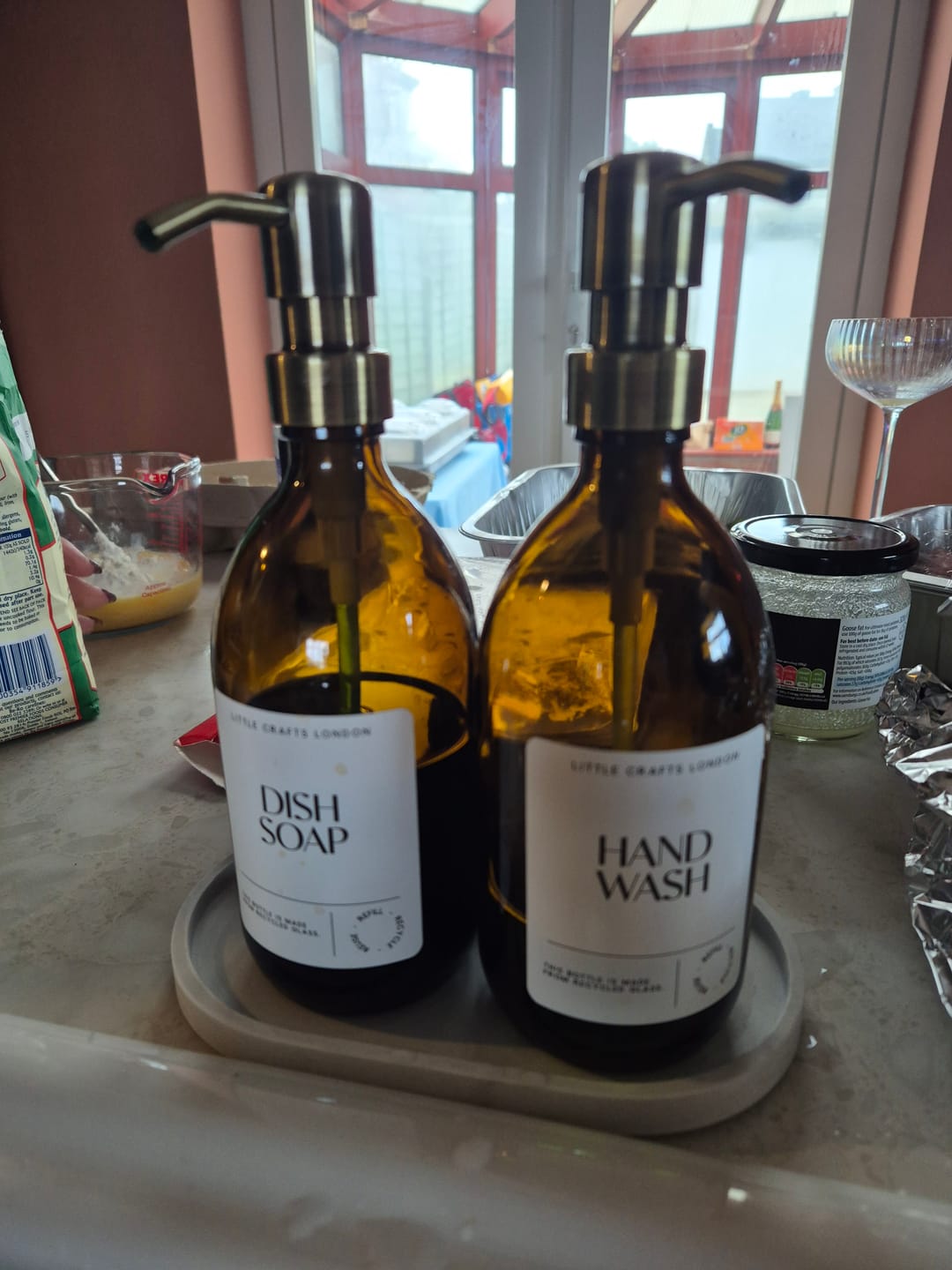 Customer photo review of Set of 2 Amber Glass Bottle 500 ML with Metal Pump & Small Tray